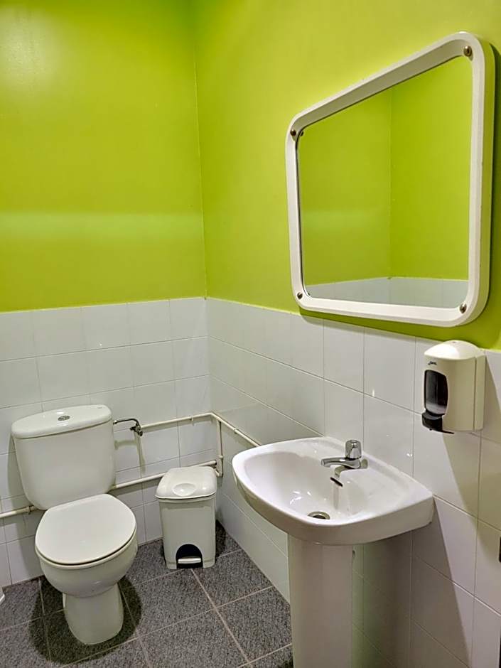 A CONDA-habitación privada