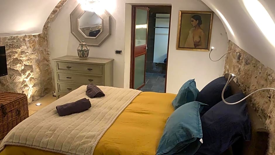 La villageoise, chambre troglodyte pitoresque au c¿ur du village