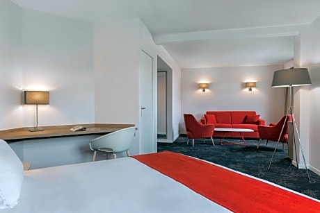 King Suite with Sofa Bed
