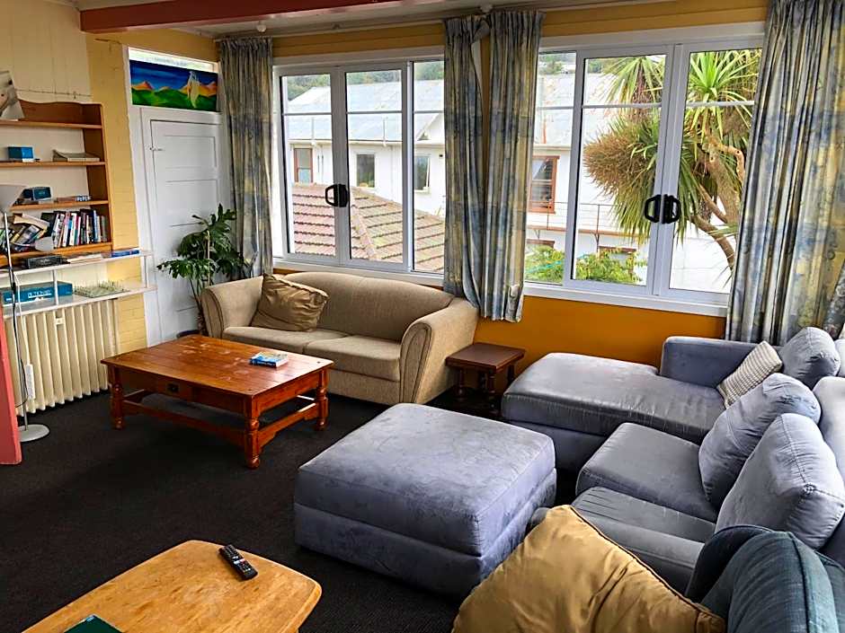 Chalet Backpackers