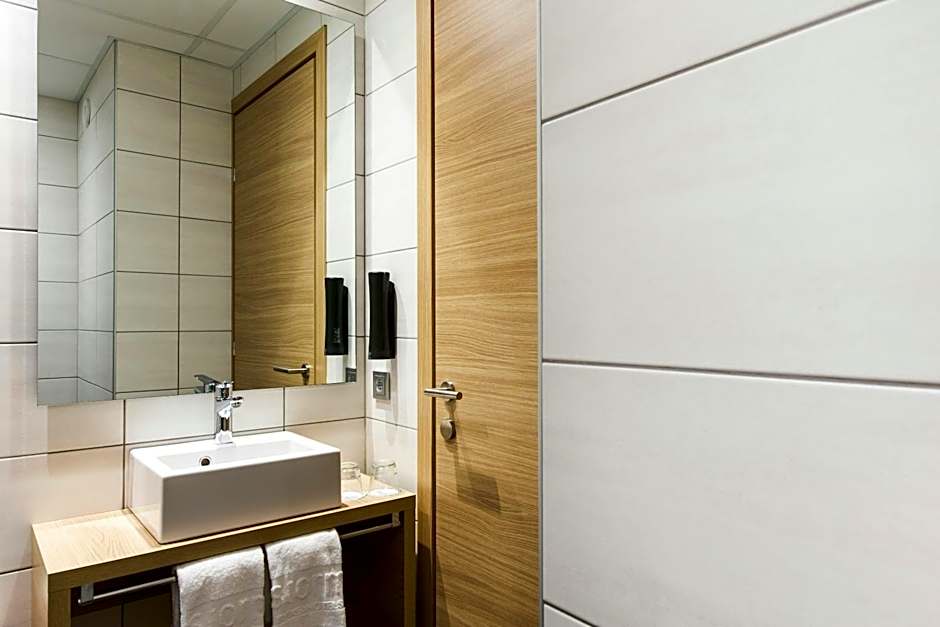 Storm Hotel by Keahotels