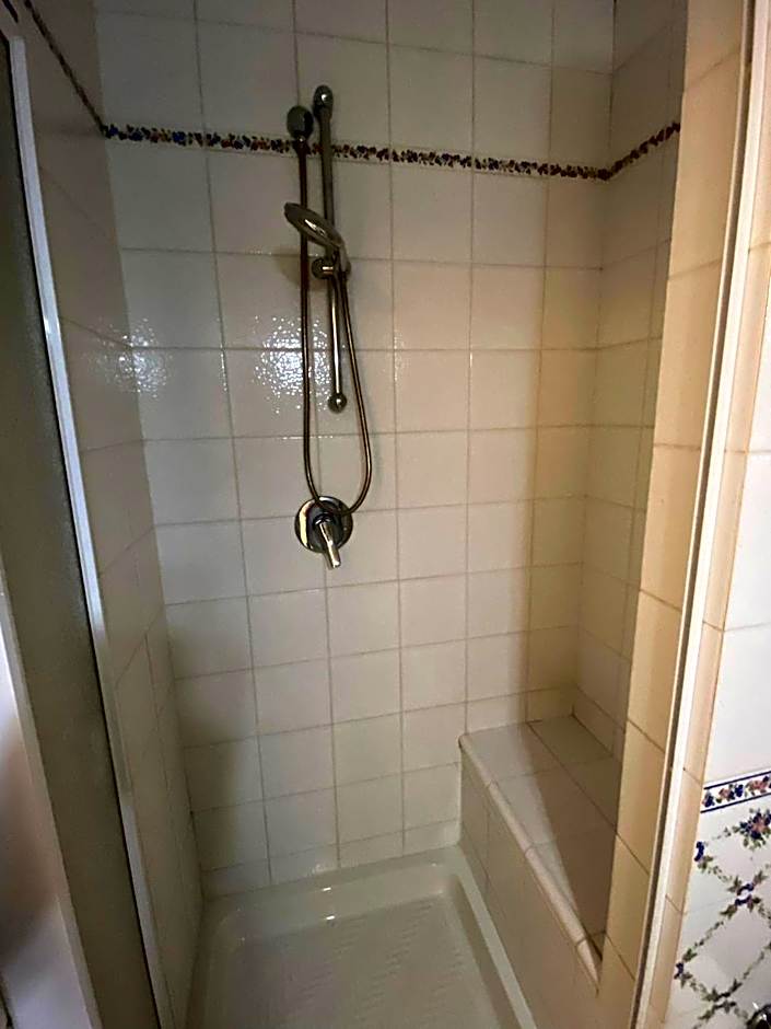 Rooms in San Domenico Maggiore 3