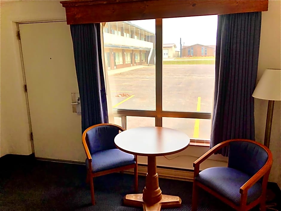 Corn Palace Inn