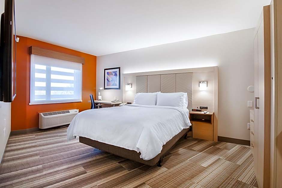 Holiday Inn Express-Langley By IHG