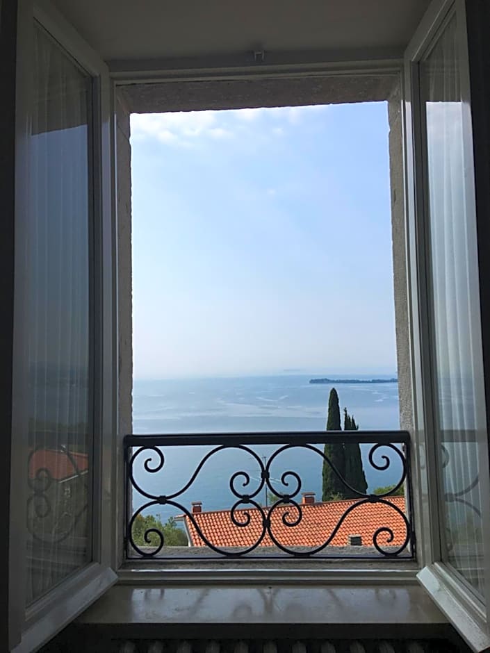 Belvedere Hotel & Villa