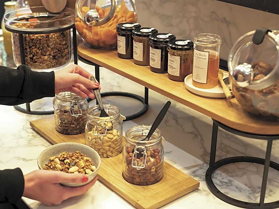 Tribe Paris Batignolles