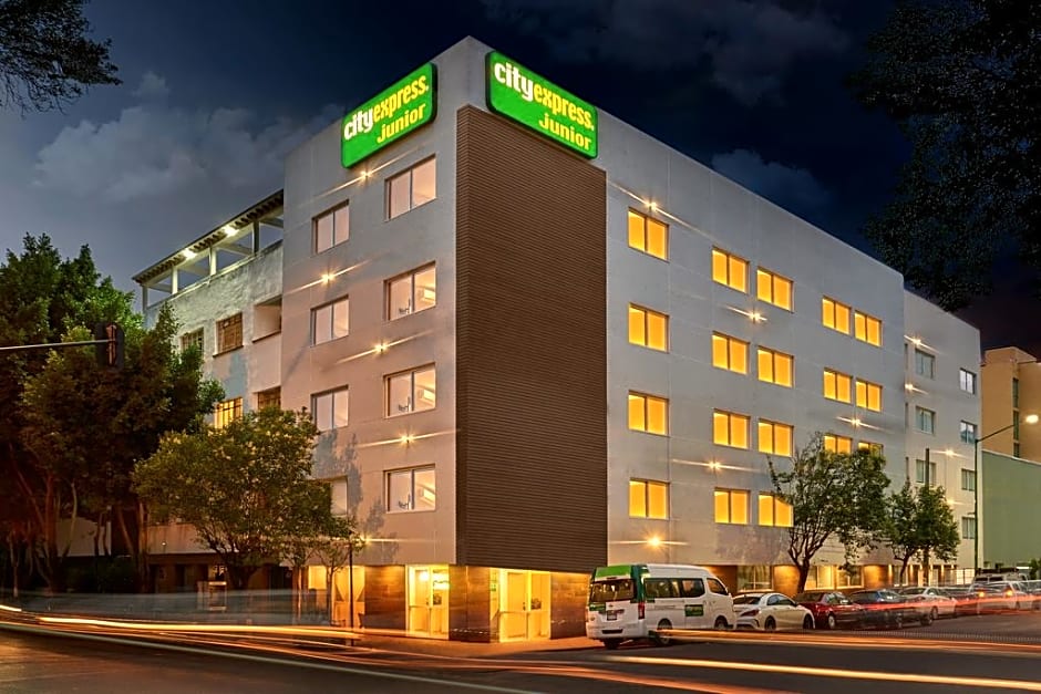 City Express Junior by Marriott Ciudad de México Sullivan