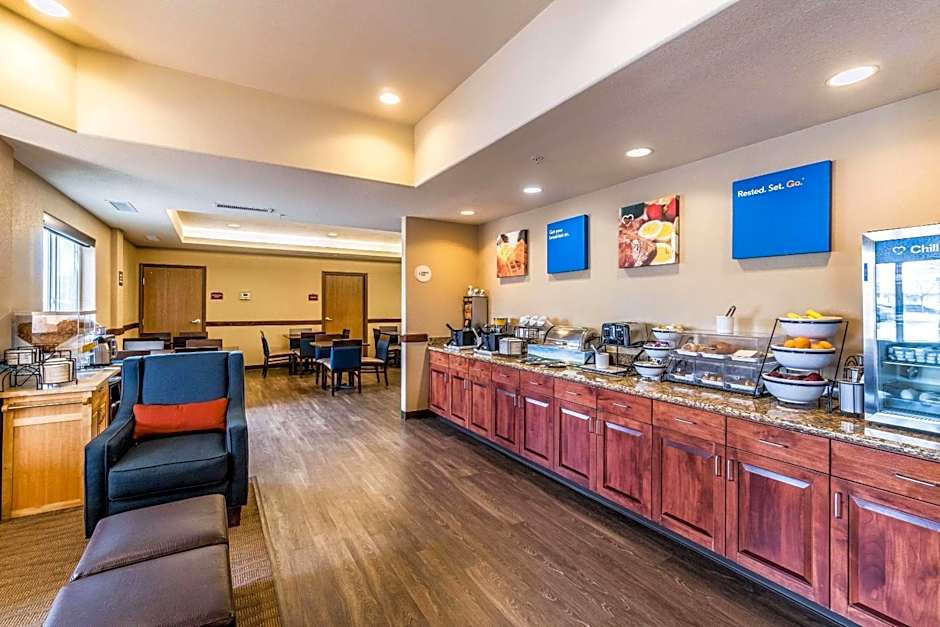 Comfort Inn & Suites
