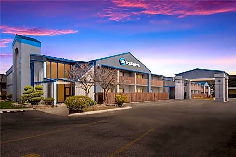 Best Western Chieftain Inn