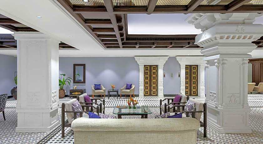 Vivanta Ernakulam, Marine Drive