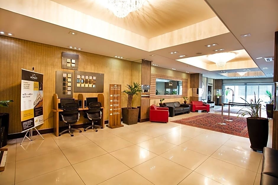 Summit Hotel Monaco