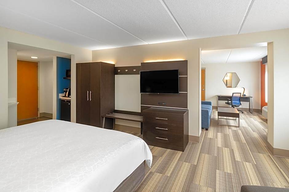 Holiday Inn Express Hotel & Suites Bluffton at Hilton Head Area By IHG