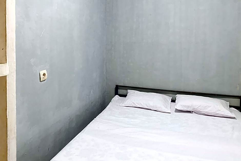 Backpacker Homestay Jatisampurna Redpartner