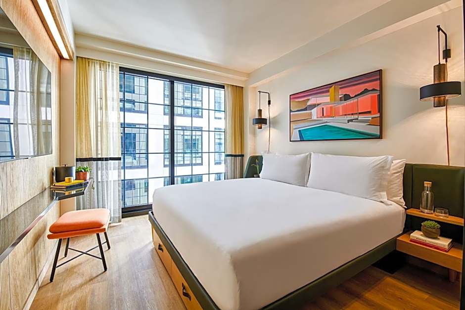Hollywood Volume, a Tribute Portfolio Hotel