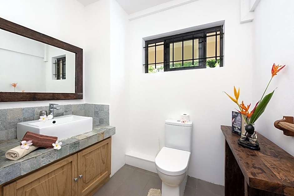 Happy Days Guest House