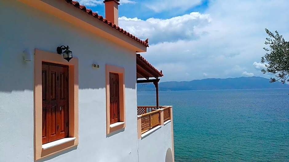 Nereides Seaside Apartments