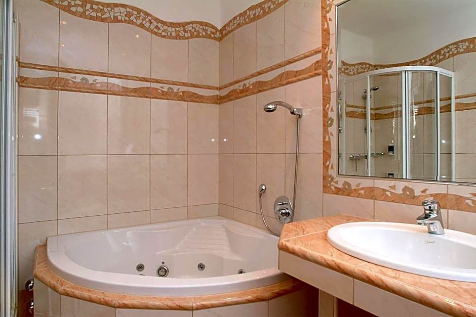 Altstadt Hotel Mosser Villach mit Parkplatz