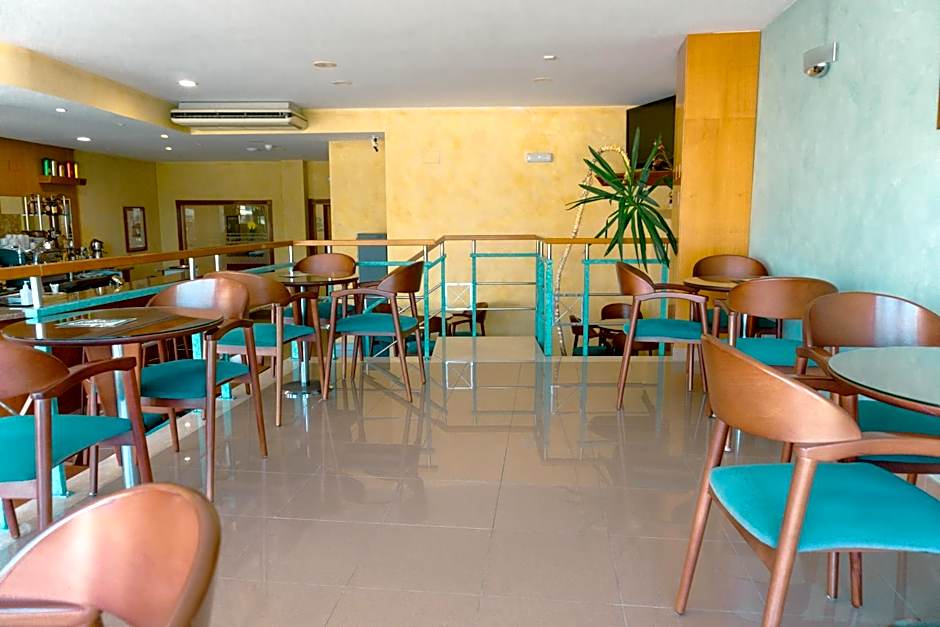 Hotel Atalaya II