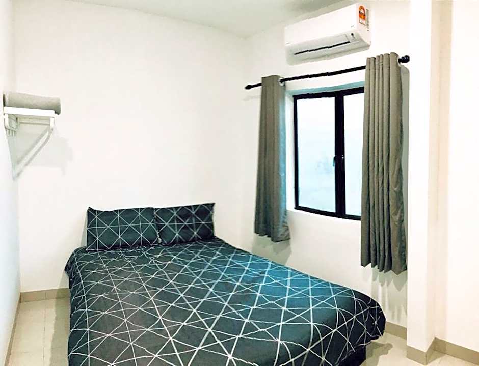 LunaStay (Shared Common Area)