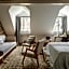 April1550 Boutique Hotel