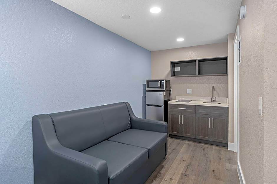 Super 8 by Wyndham Kissimmee-Orlando