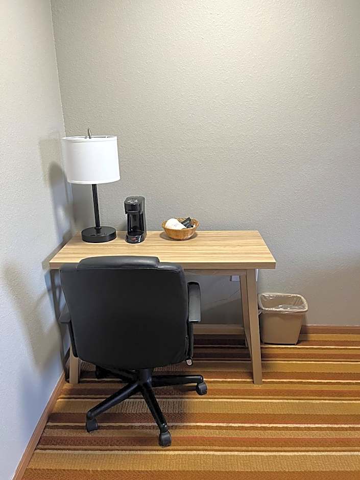 Super 8 by Wyndham Blair