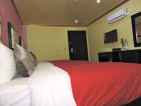 Triple Room with City View