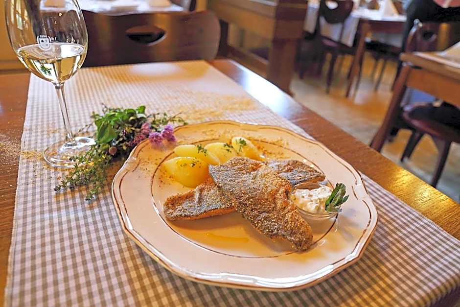 Hotel Tripi, restaurant and pizzeria