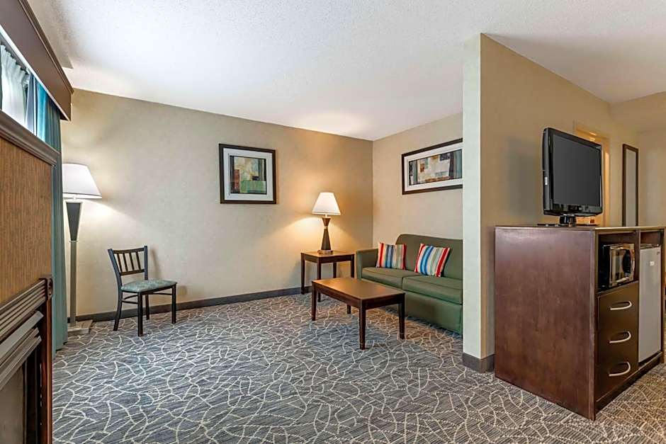 Best Western Berkshire Hills Inn And Suites