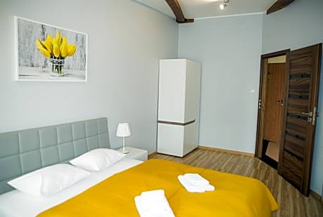 One-Bedroom Apartment (2 Adults)
