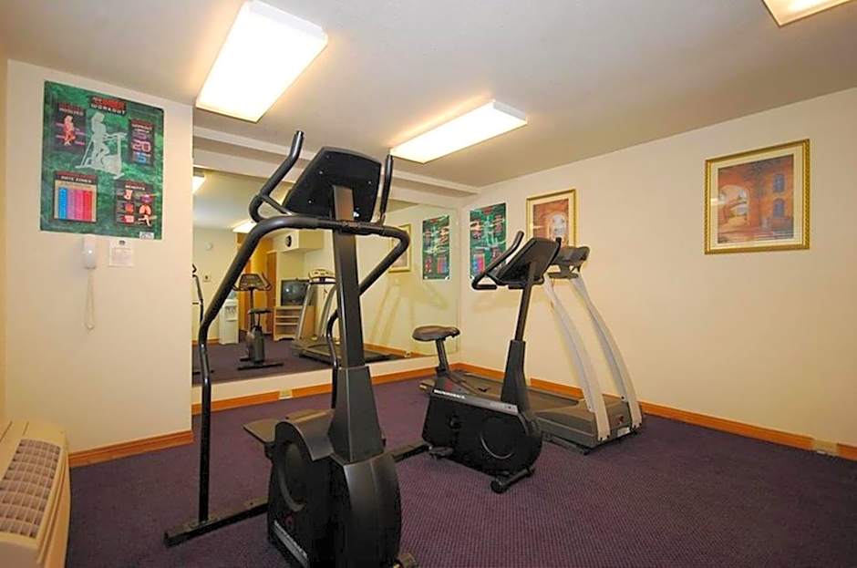 Cloverdale Wine Country Inn and Suites