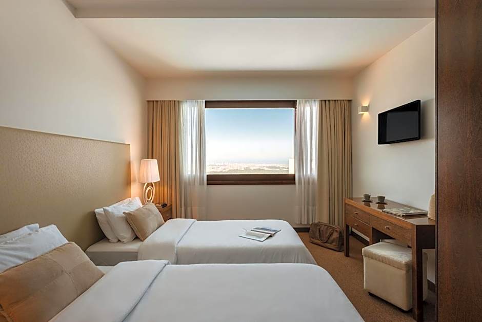 Photo 1 of 7 of Single Room