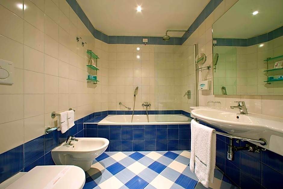 Hotel Bristol