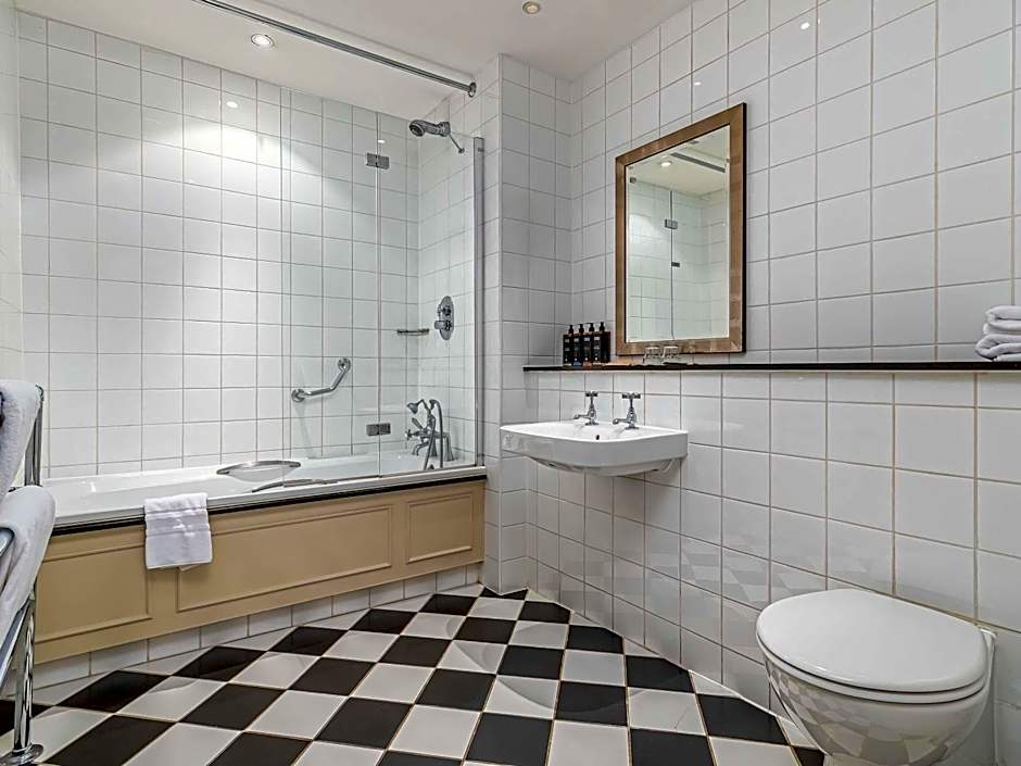 Mercure Salisbury White Hart Hotel