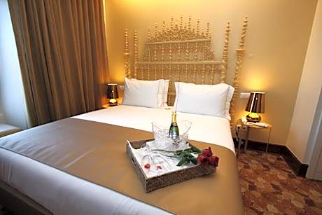 Double Room with Romantic Package