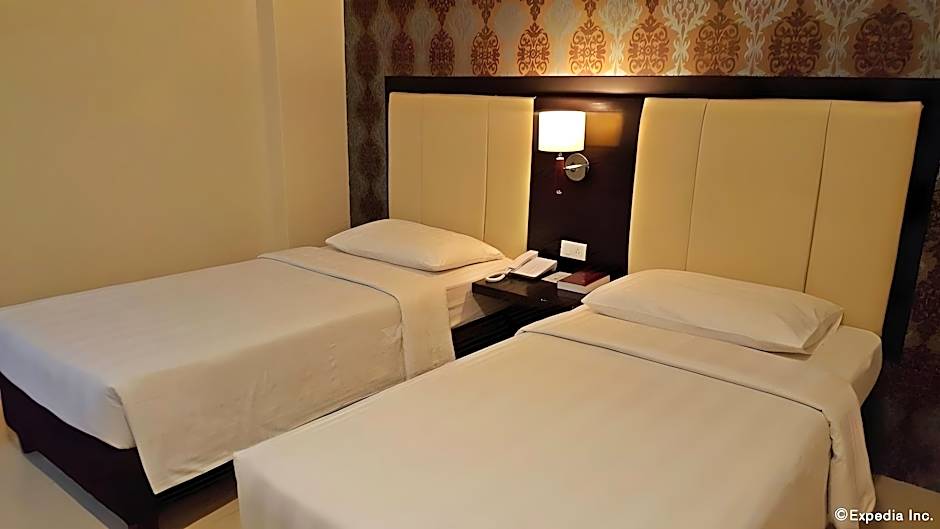 Manhattan Suites Inn