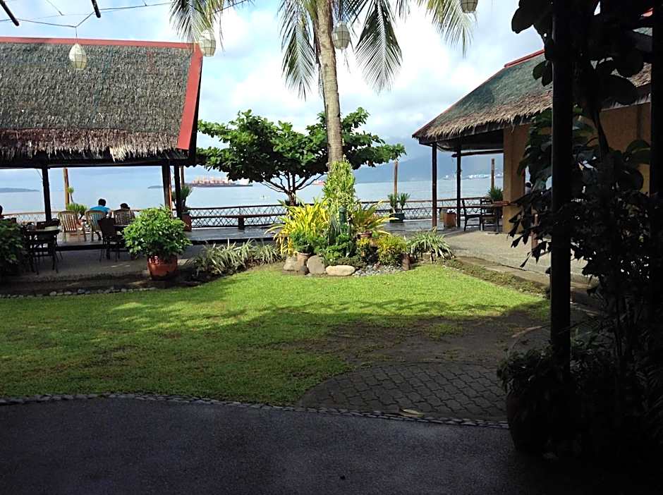 Playa Papagayo Beach Inn