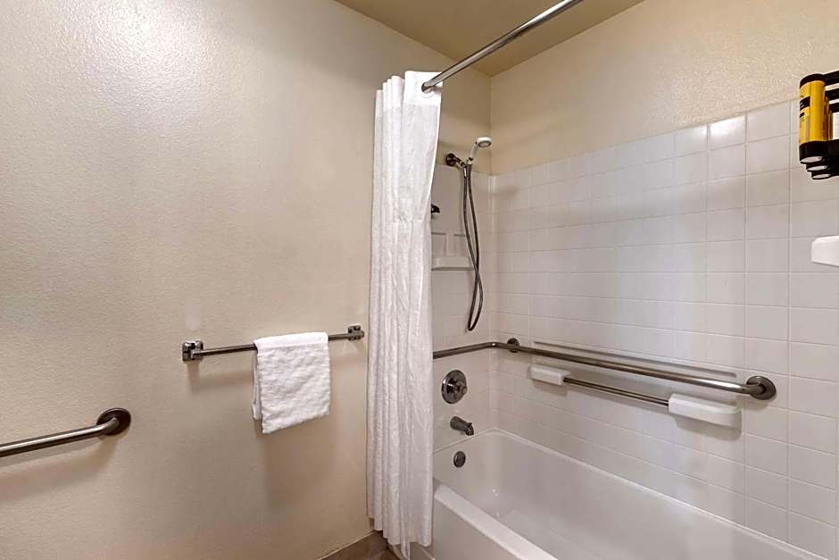 Best Western Plus Orchid Hotel & Suites
