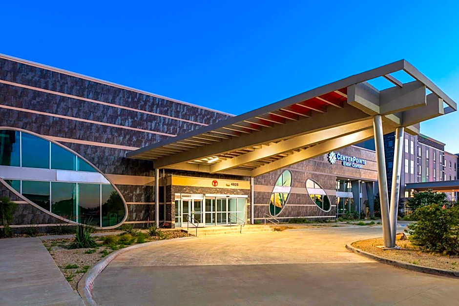 Days Inn & Suites by Wyndham Lubbock Medical Center