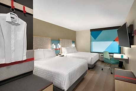 Queen Room with Two Queen Beds - Hearing Accessible/Non-Smoking