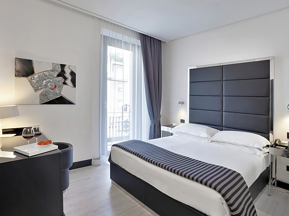 LHP Hotel Napoleon