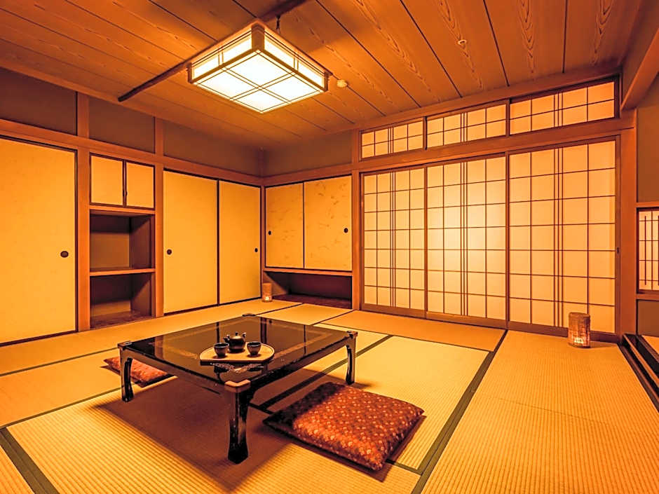 Ooedo Onsen Monogatari Awazu Grand Hotel
