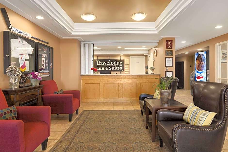 Travelodge by Wyndham Spruce Grove