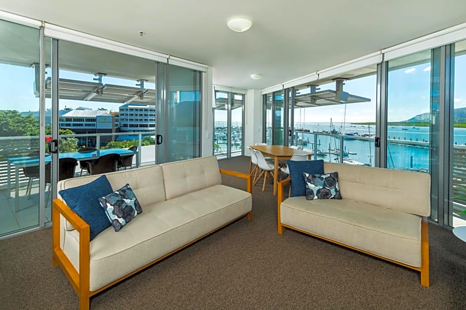 The Sebel Cairns Harbour Lights