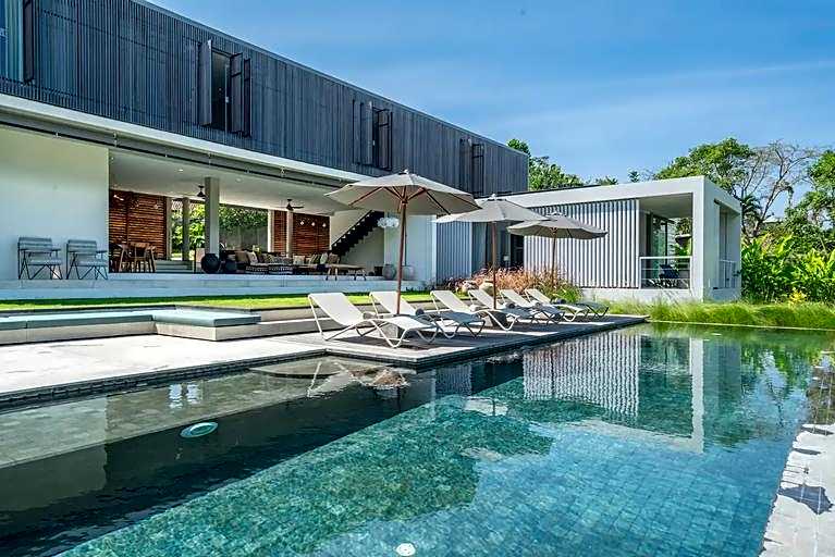 La Maison d'Ulysse - Luxury 4BR Villa Surrounded by Rice Paddies