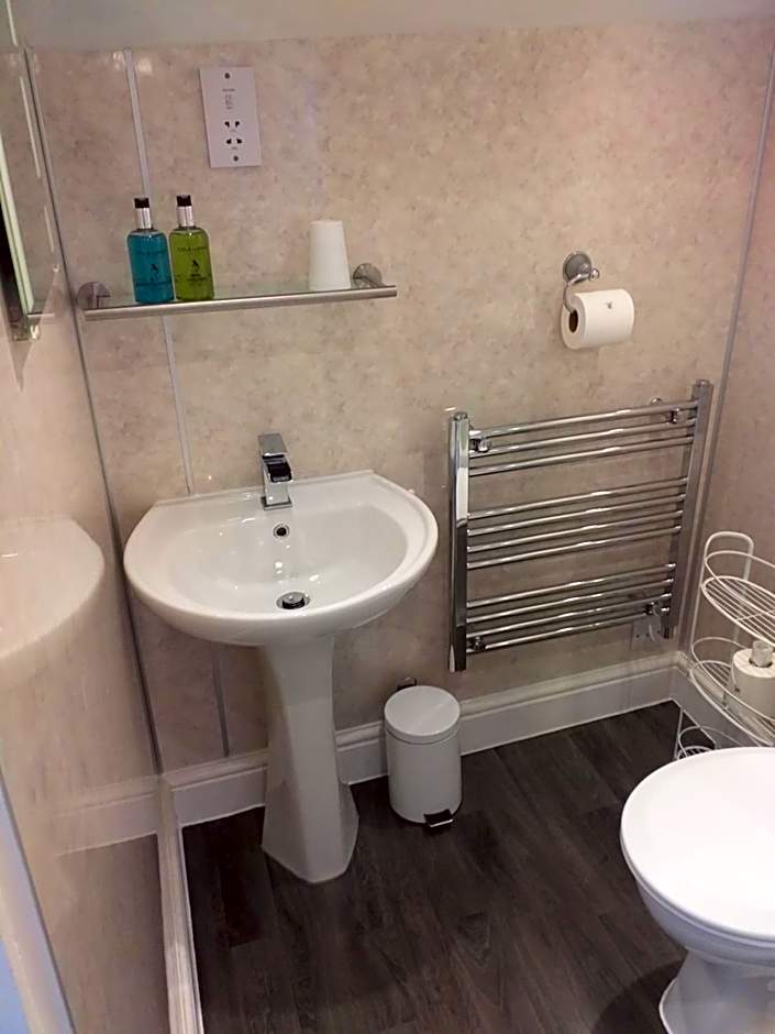 Brook House ― Free on-site car park