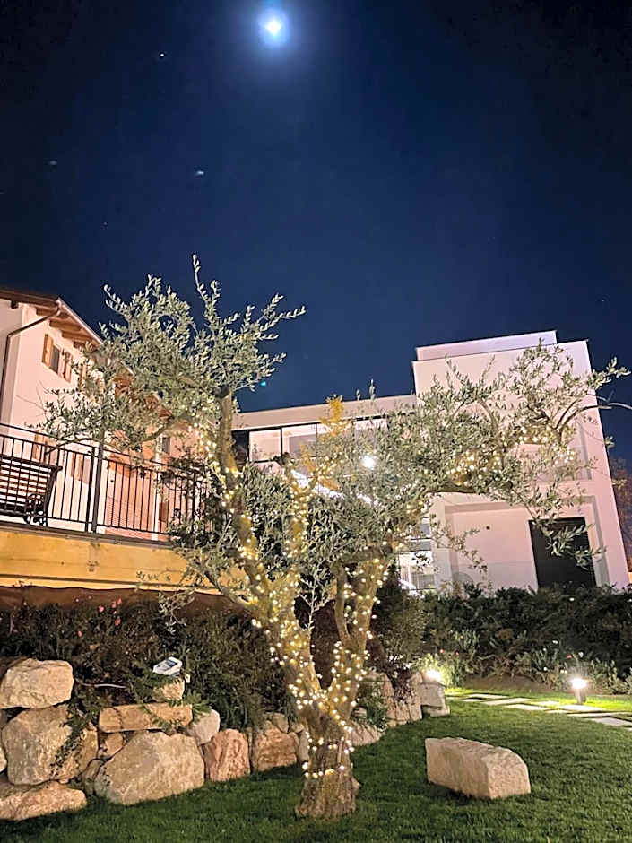 Midum LuxuryApartments con giardino