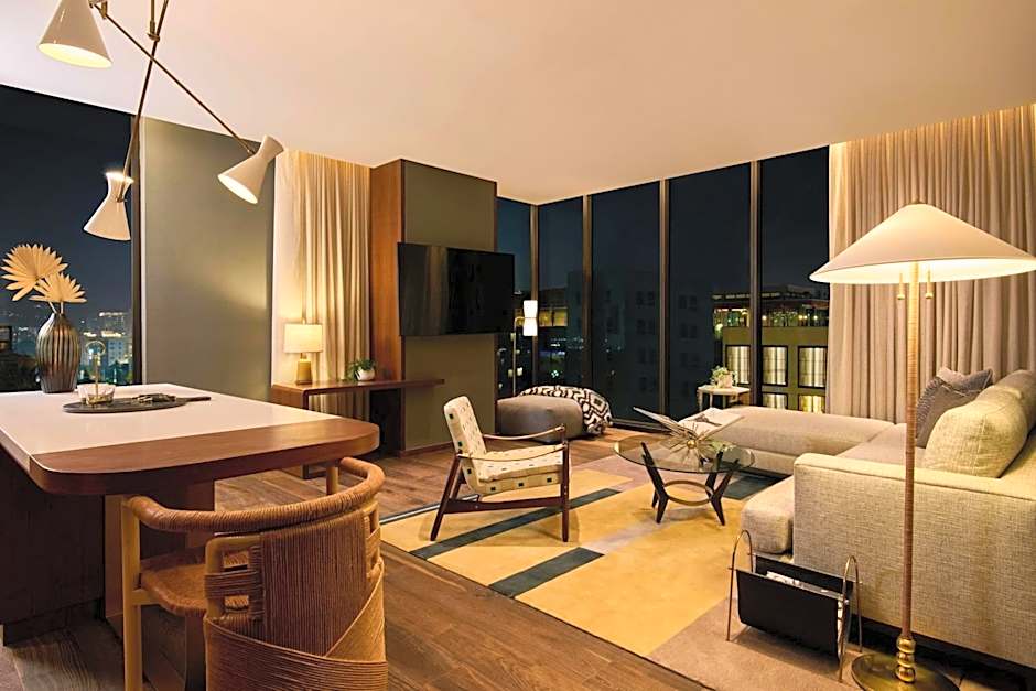 The Hollywood Grande, Autograph Collection