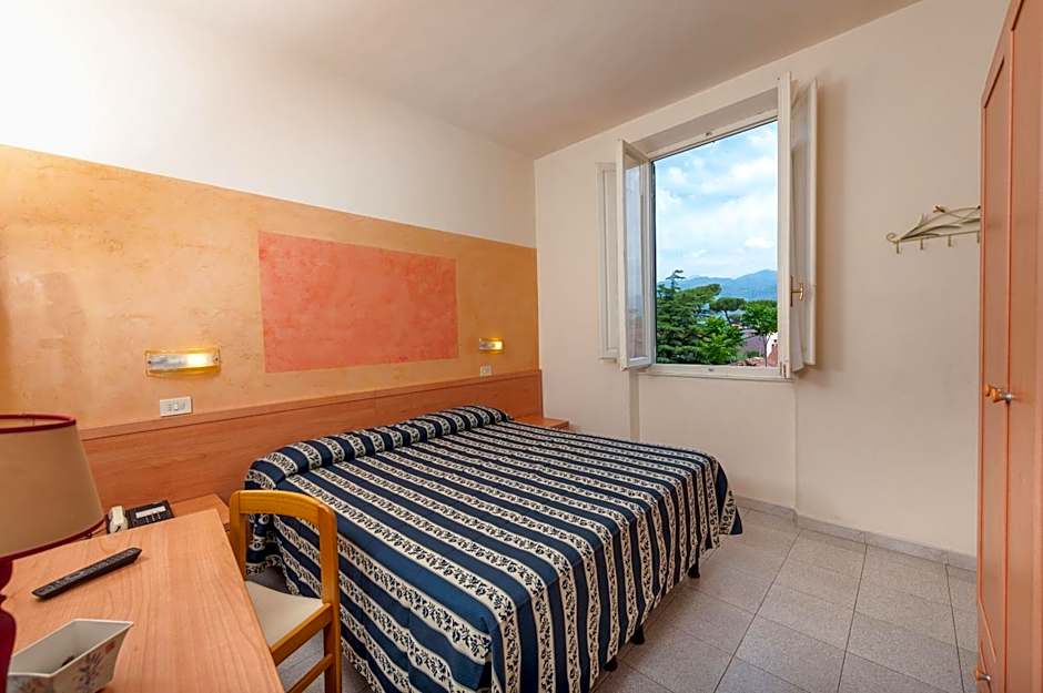 Hotel Apuana