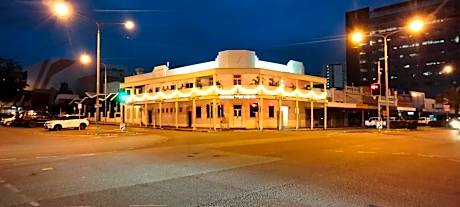 Newmarket Hotel